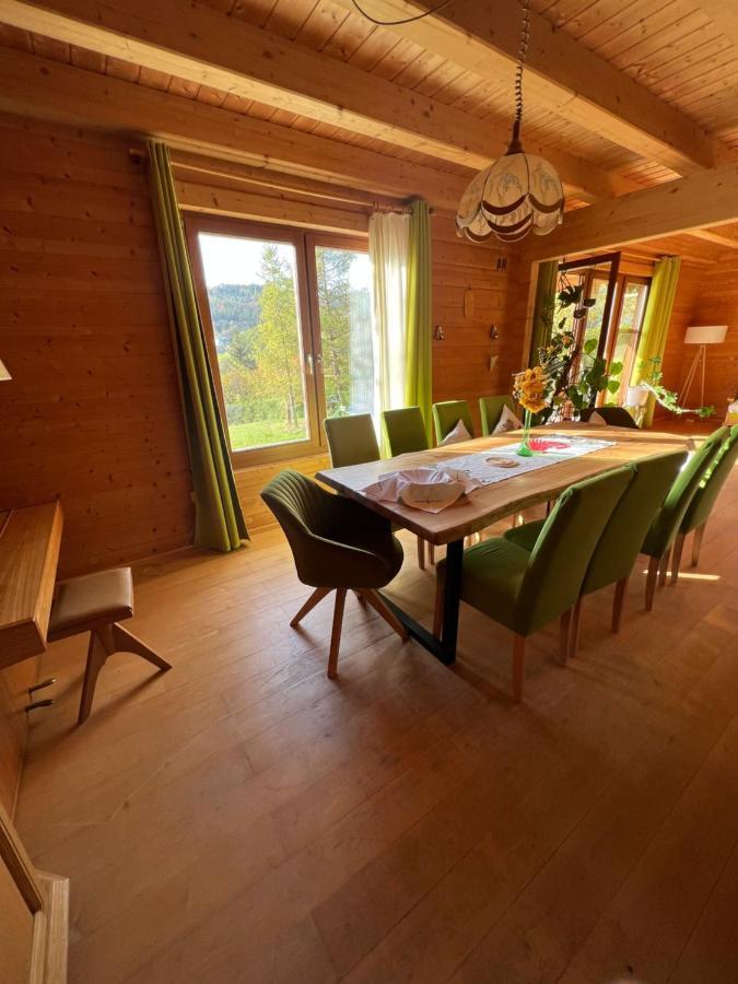 Skigebiete Stuhleck Und Semmering,Wandergebiete Schneeberg Und Rax นอยน์เคียร์เคน ภายนอก รูปภาพ