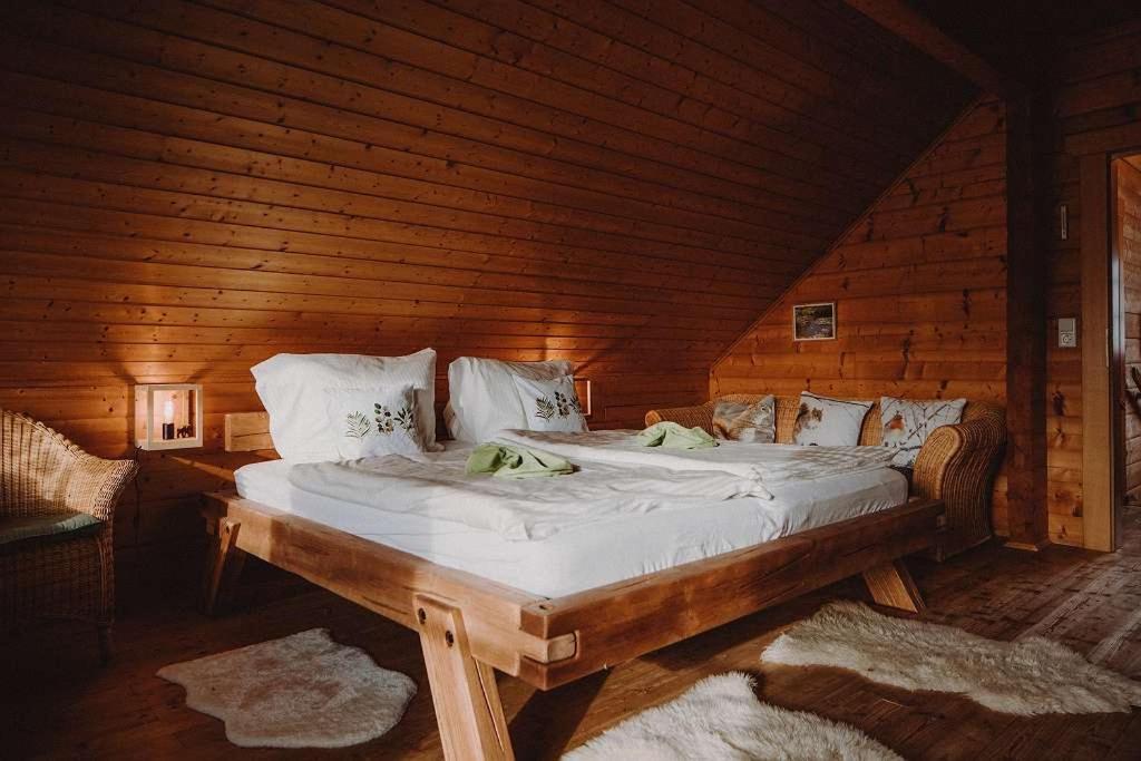 Skigebiete Stuhleck Und Semmering,Wandergebiete Schneeberg Und Rax นอยน์เคียร์เคน ภายนอก รูปภาพ